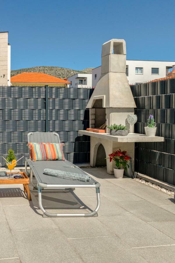 La Vie Est Belle Trogir Exterior foto